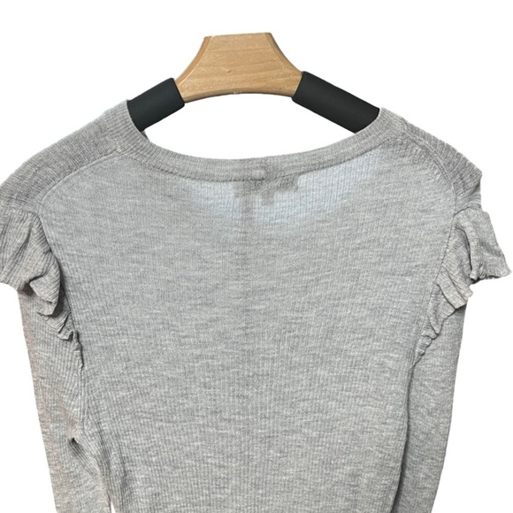 New Madewell Ruffle Shoulder Ribbed Knit Pullover Top Gray | Size L - Picture 7 of 13